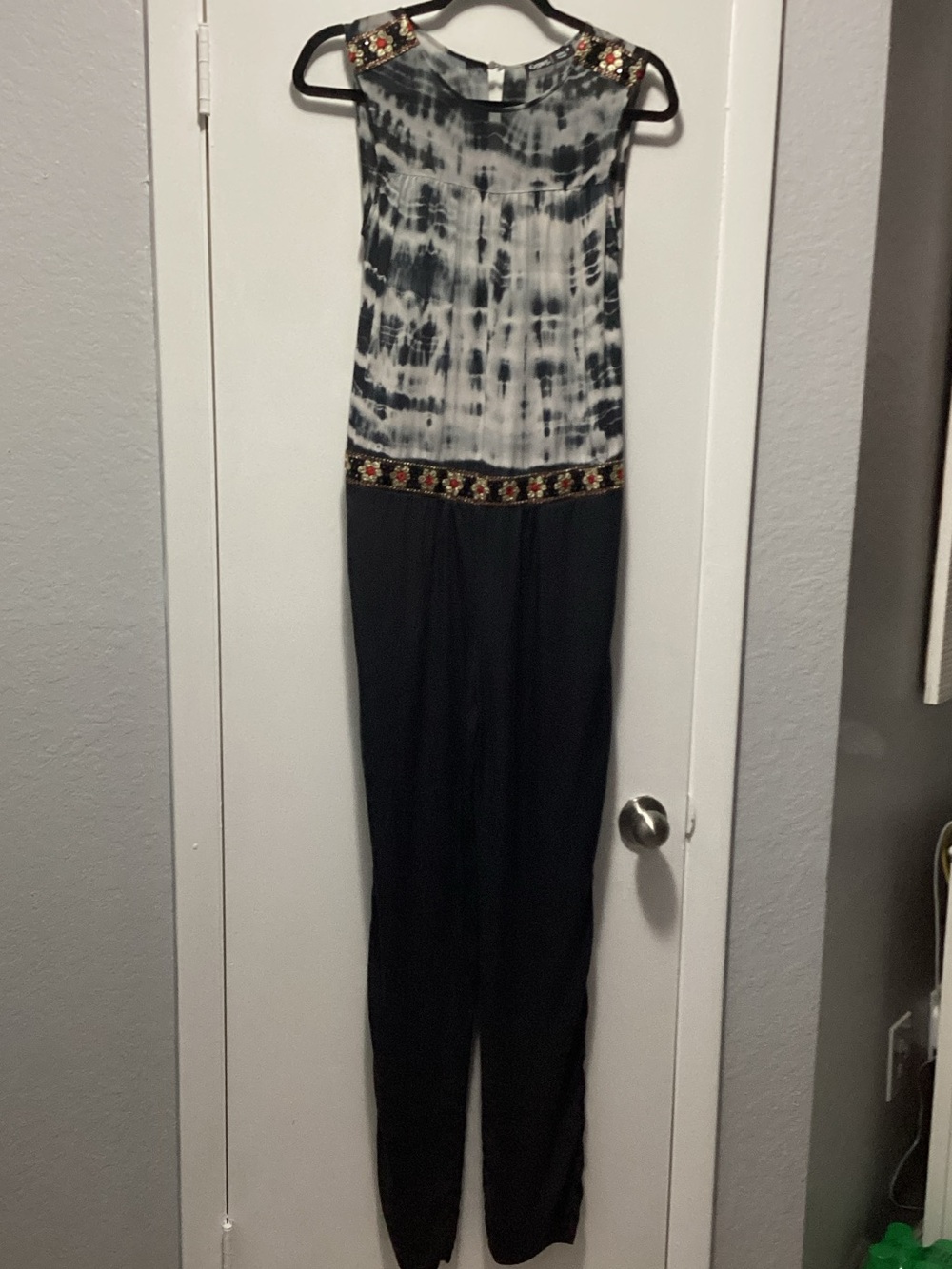 Gypsy 05 Black and White Tie-Dye Sleeveless Jumpsuit with Embellished Waist